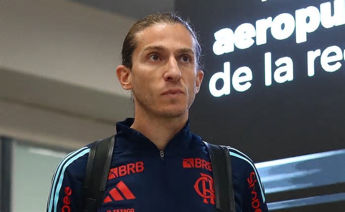 Gonzalo Plata sente dores no joelho e é desfalque no Flamengo