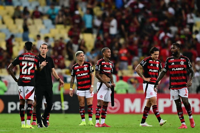 Flamengo e Inter na Libertadores e 'playoffs' da NBA; veja destaques da TV