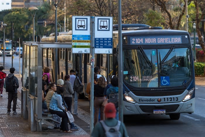 Contratos de ônibus de BH será tema de audiência pública na Câmara Municipal