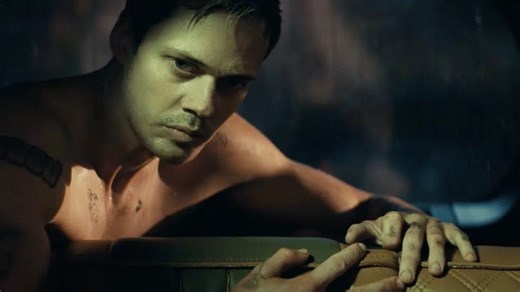 Confinado, filme estrelado por Anthony Hopkins e Bill Skarsgard, ganha nova data de estreia nos cinemas