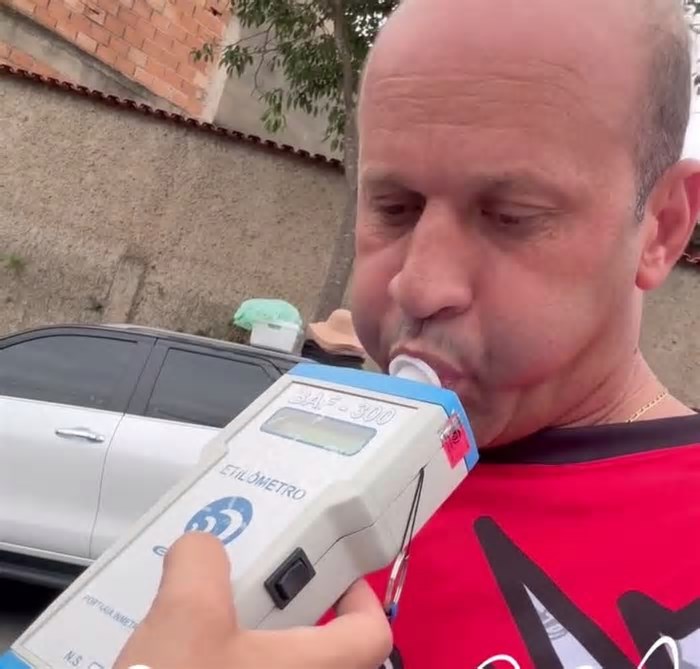 Evento com deputado mineiro termina em tumulto e deixa feridos em Belo Horizonte