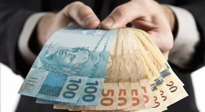 Mesmo entre mais ricos, maioria dos brasileiros não tem reserva de emergência, aponta estudo