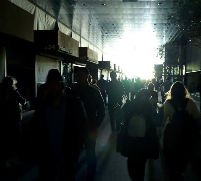 O que é vibração atmosférica induzida? Entenda a possível causa do apagão na Europa