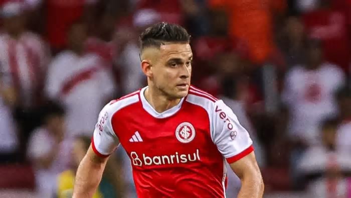 Rafael Borré revela pedido de Roger Machado antes de empate surpreendente do Internacional na Libertadores