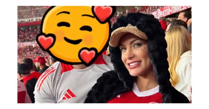 Andressa Urach está namorando? Modelo vai ao jogo do Inter com novo affair, mas esconde o rosto dele: 'Amor de p....'