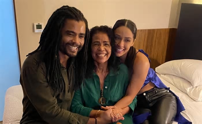 Após ser eliminada, Vilma reencontra família e ex-participante do BBB 25