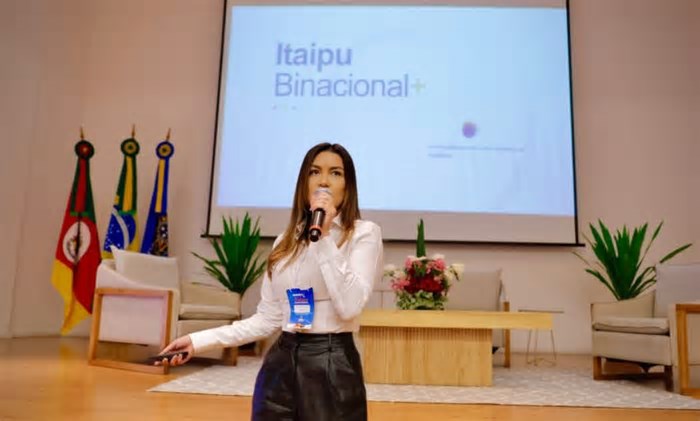 Engenheira de Itaipu ministra palestra no 2º Encontro de Mulheres Técnicas Industriais