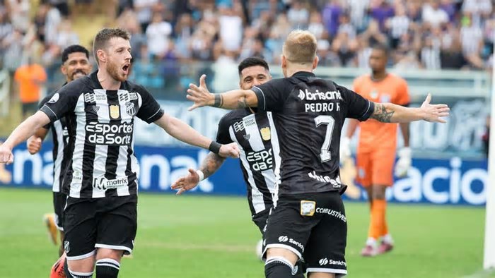 Jogo entre Ceará e Vitória é tranferido para o Estádio Presidente Vargas (PV); entenda o motivo