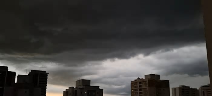 Cemaden rebaixa nível dos alertas de risco para cidades do RJ e de SP; veja cenário