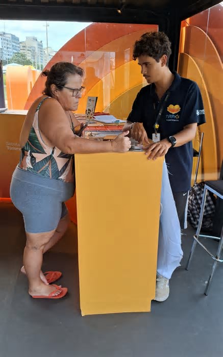 Turistas que passam pelo Rio se encantam por Niterói