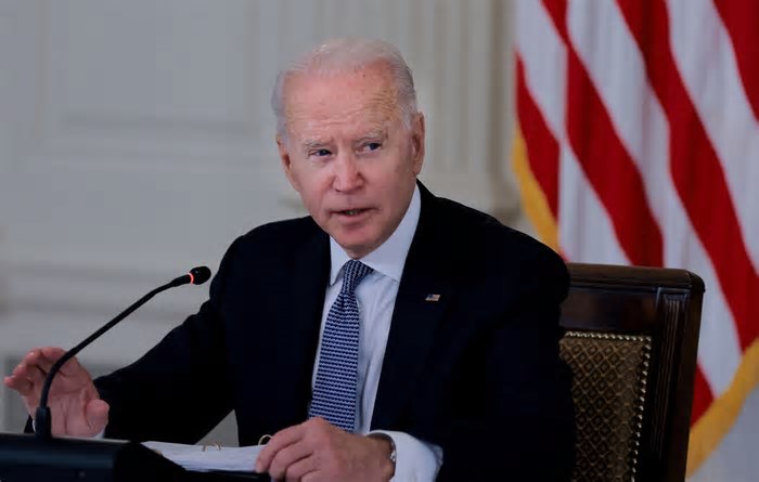Biden quebra silêncio e ataca Trump por causar “dano e destruição” aos EUA