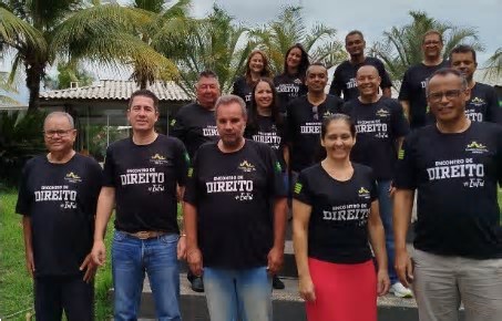 Alunos de curso de Direito se reúnem 15 anos depois em confraternização