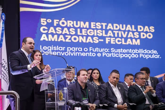 Aleam abre 5º Feclam com foco em qualificação legislativa