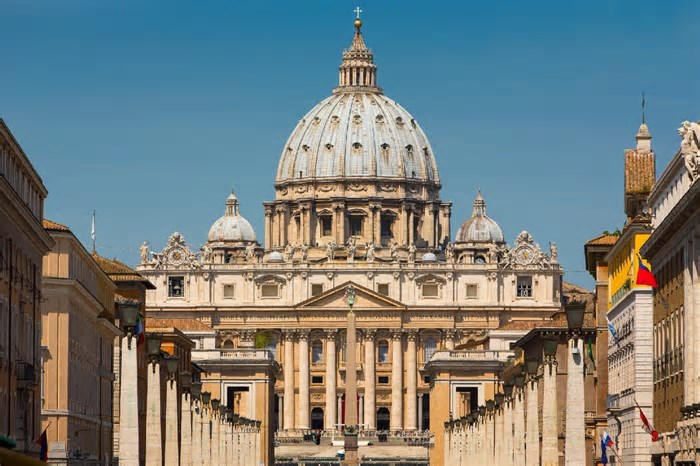 Cardeais discutem situação financeira da Santa Sé, um dos desafios do novo papa