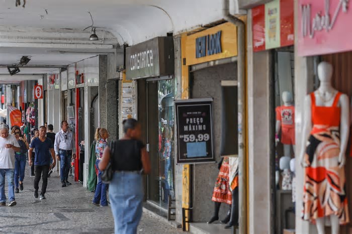 Comércio de BH poderá ficar aberto nos feriados de Sexta-feira da Paixão e Tiradentes?