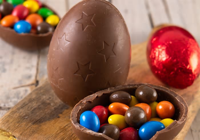 Páscoa: a origem dos ovos de chocolate e o apoio ao trabalho artesanal