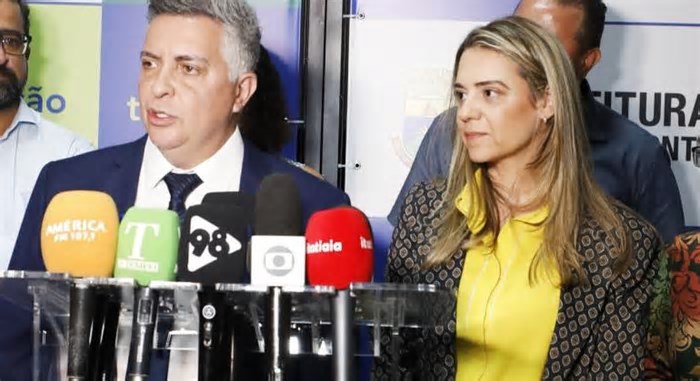 Prefeitura de BH anuncia Natália Araújo como nova secretária de Educação
