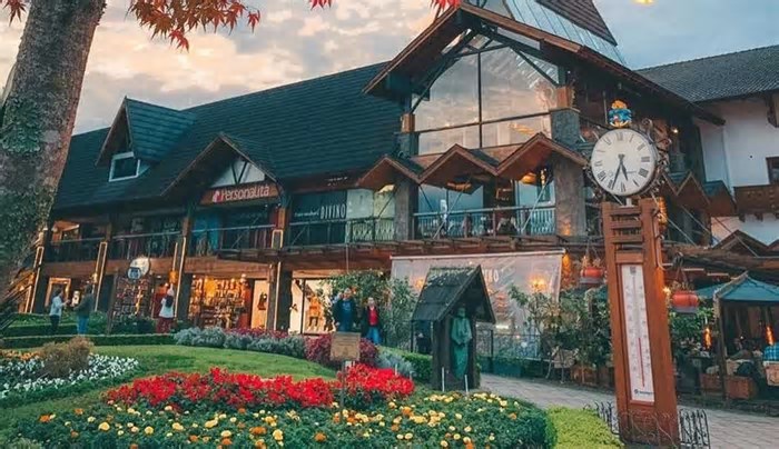 Abordagens insistentes irritam turistas e levam Gramado a endurecer regras