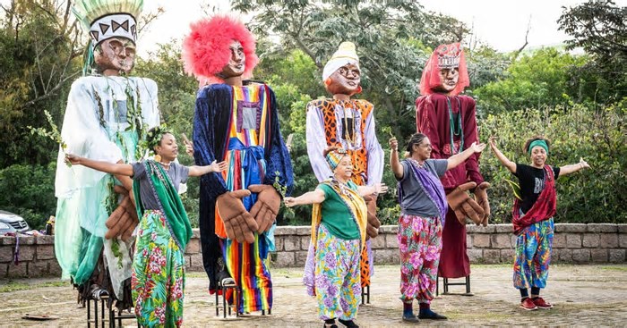 Com figuras gigantes na Redenção, Porto Alegre recebe a 29ª Semana do Teatro de Bonecos do RS