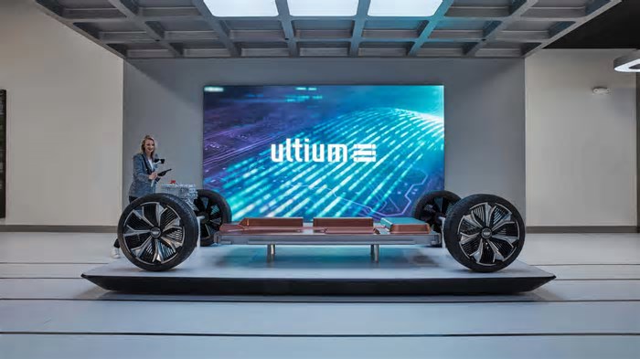 GM ultrapassa Tesla na produção de baterias para carros elétricos