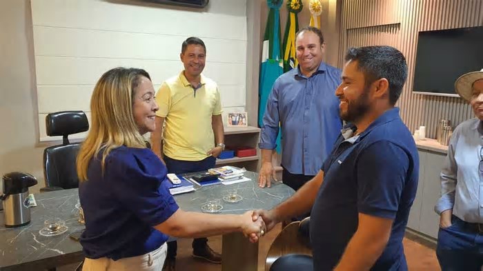 Vereador Claudinho consegue recursos para investimento na saúde de Vicentina