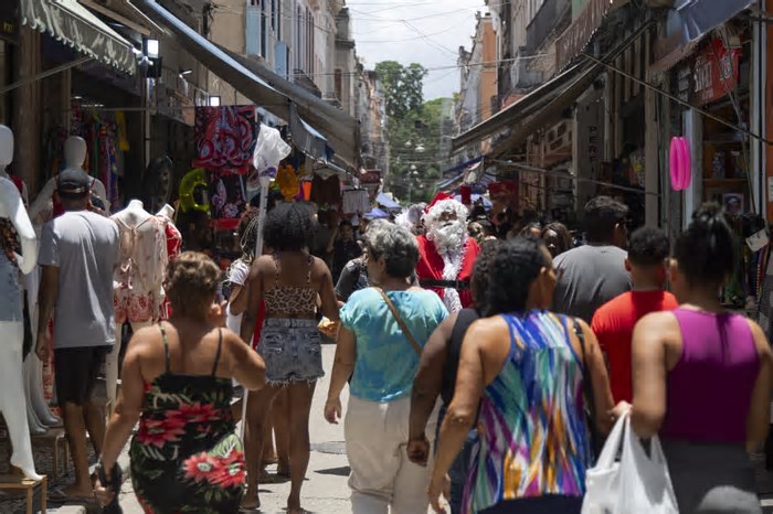 Abre ou fecha no feriado de Tiradentes? Veja como fica o funcionamento dos principais serviços no Rio
