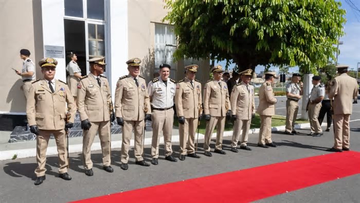 Polícia Militar da Bahia realiza passagem de comando de 4 coronéis
