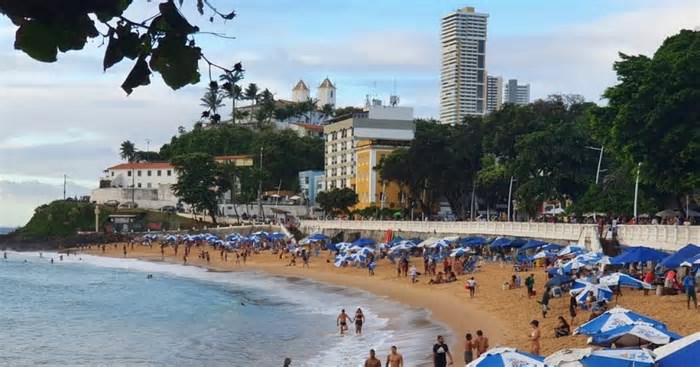 Salvador possui 9 praias impróprias para banho neste final de semana
