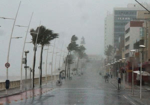 Salvador e mais 284 cidades do estado estão em alerta para chuvas intensas até domingo (13)
