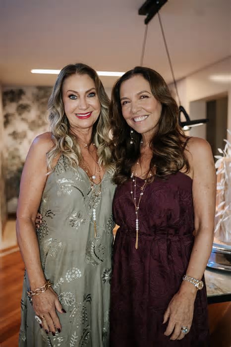 Quinta-feira dançante na Praia da Costa para festejar Fernanda Serrão
