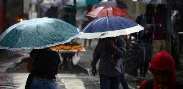 Nível de alerta de risco para cidades de SP e Rio é rebaixado