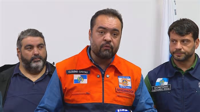 Cláudio Castro diz que RJ está em estado de 'atenção total' por conta das chuvas