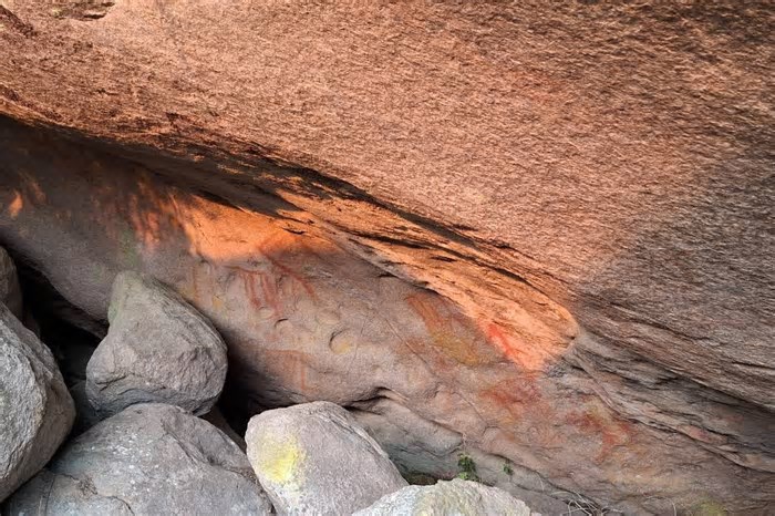 Primeiras pinturas rupestres do RJ são descobertas no Parque do Itatiaia