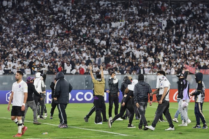 Após cancelar Colo-Colo x Fortaleza, Conmebol informa que caso será resolvido por seus órgãos judiciais