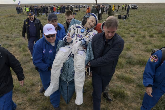Saiba quem é o astronauta que voltou à Terra após completar 70 anos