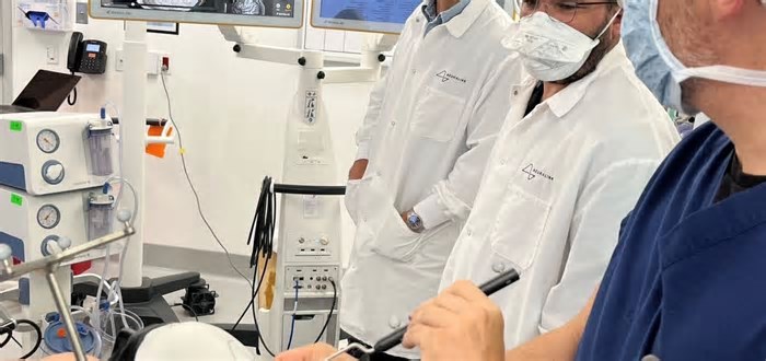 Neuralink: startup de Elon Musk procura novos voluntários para implantar chip cerebral