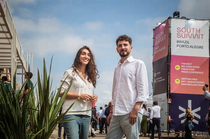 Aos 25 anos, ela lidera uma startup que usa IA para monitorar o cérebro. E já tem clientes gigantes