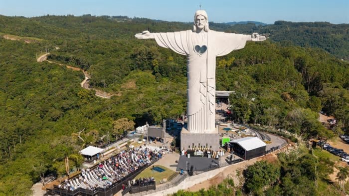 Cristo Protetor de Encantado é inaugurado