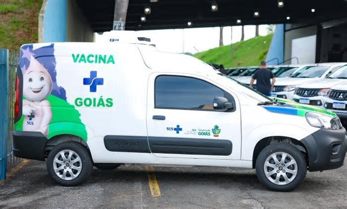 Frota de 38 novos veículos reforça distribuição de vacinas em Goiás