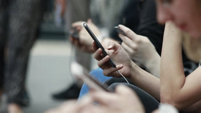 Mau uso da tecnologia: é preciso reeducar nosso tempo, frisa especialista
