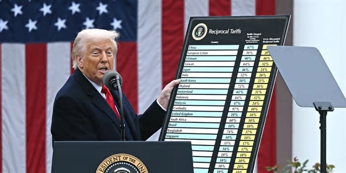 Indústria e comércio do AM aconselham cautela e não retaliação contra tarifas de Donald Trump