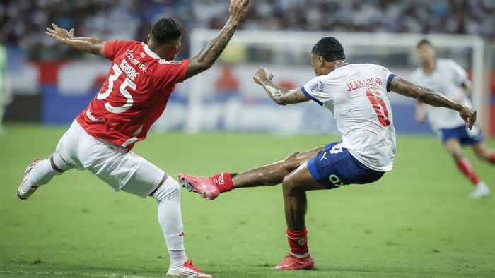 Bahia e Inter empatam em duelo de brasileiros pela Libertadores