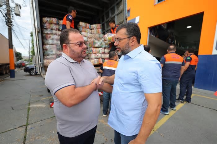 Wilson Lima acompanha o envio de ajuda humanitária para Boca do Acre