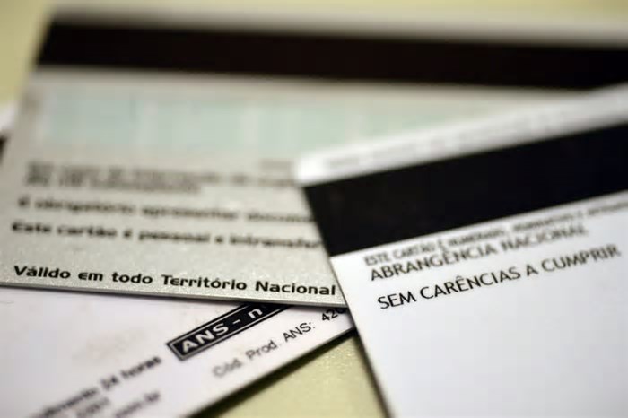 Seu plano de saúde vai aumentar? Analistas comentam propostas da ANS