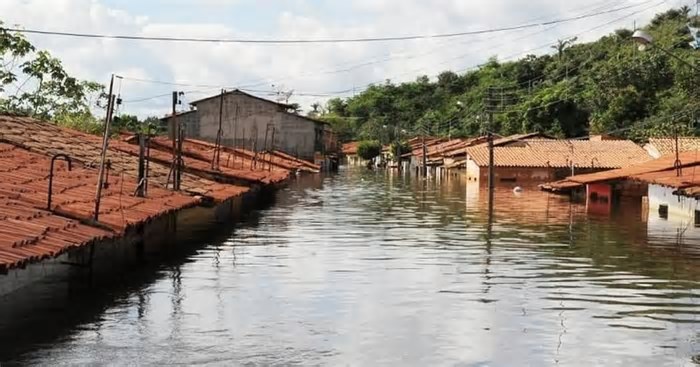 1 ano após tragédia no Sul, 1 em cada 3 cidades segue sem proteção contra enchentes