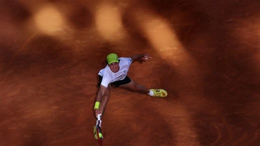 Brasileiros lamentam derrota de João Fonseca no Masters 1000 de Madrid