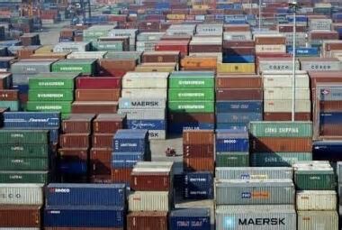 China e União Europeia respondem ao 'tarifaço' de Trump e intensificam guerra comercial; confira