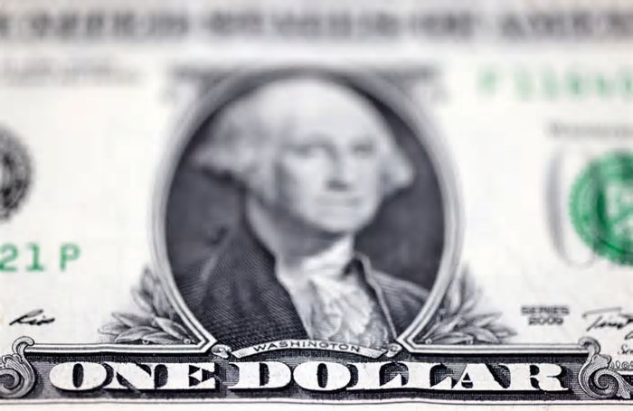 Dólar sobe mais de 1% após China retaliar novamente tarifas dos EUA