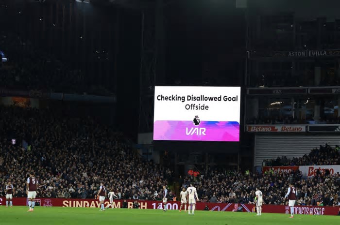 Premier League adota tecnologia do impedimento semiautomático