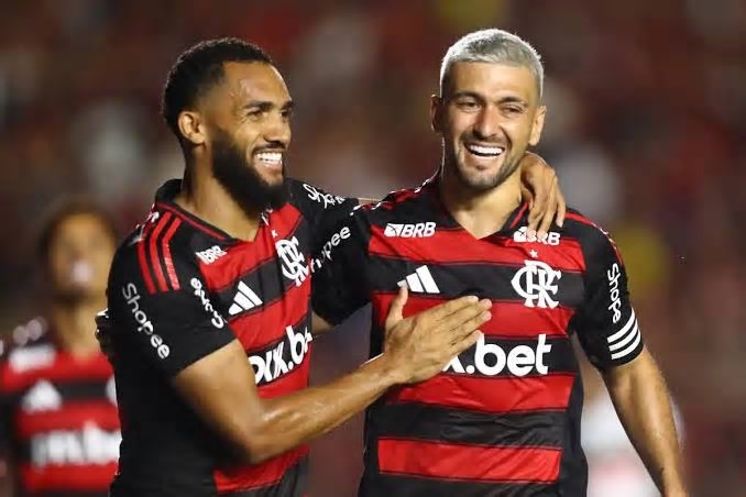 LIBERTADORES 2025: Flamengo estreia no Maracanã e Palmeiras fecha a noite